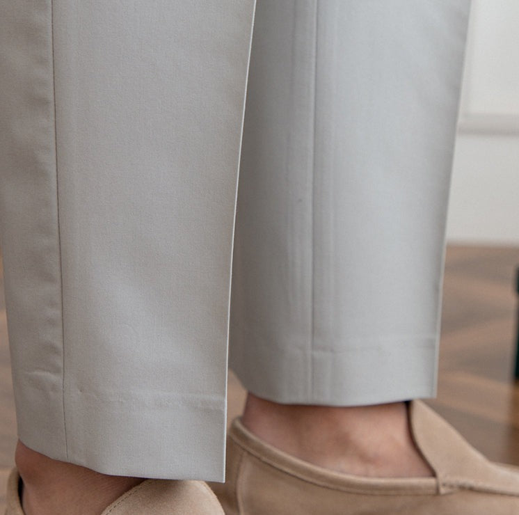 Pantaloni dritti con pieghe Capri Gurkha